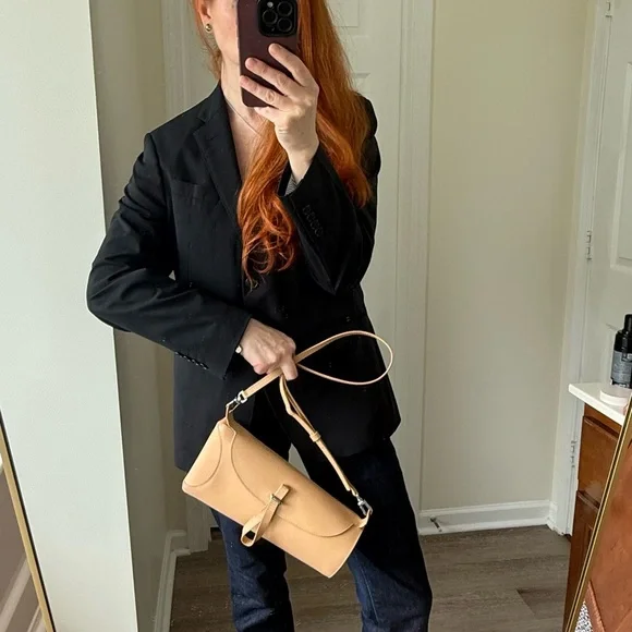 Uniqlo 100% wool Black Blazer Jacket- Exellent for size S-M - Picture 3 of 10